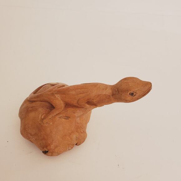 Burl Wood Lizard Carving Realistic Hand Carved Folk Art - Picture 12 of 12